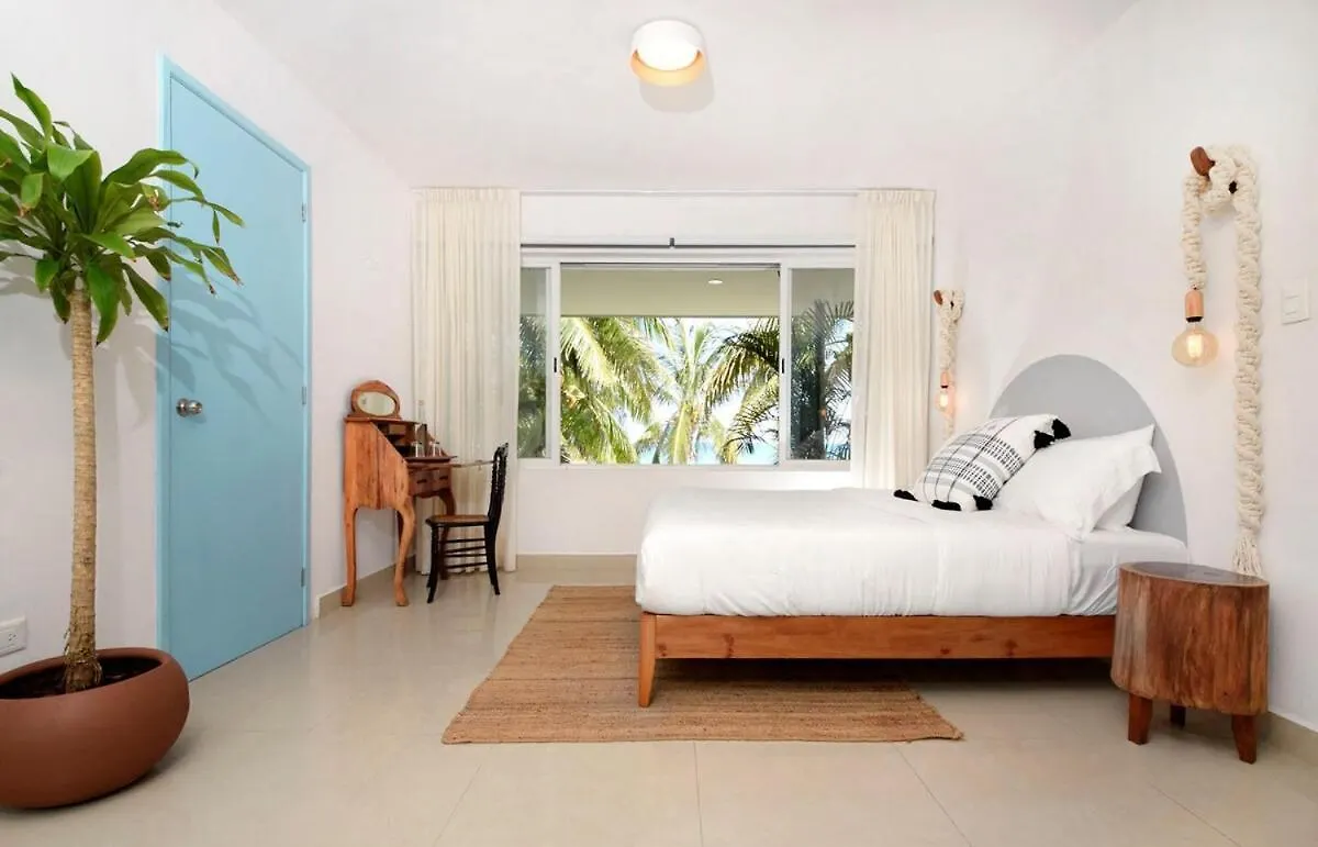Gorgeous Beachfront Villa Cozumel Paradise